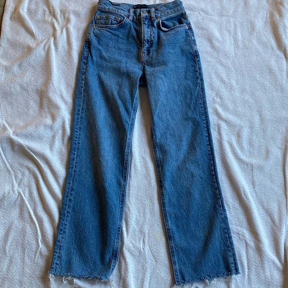 ASOS Denim - ASOS Design Straight Leg Raw Hem jeans Size 24/32